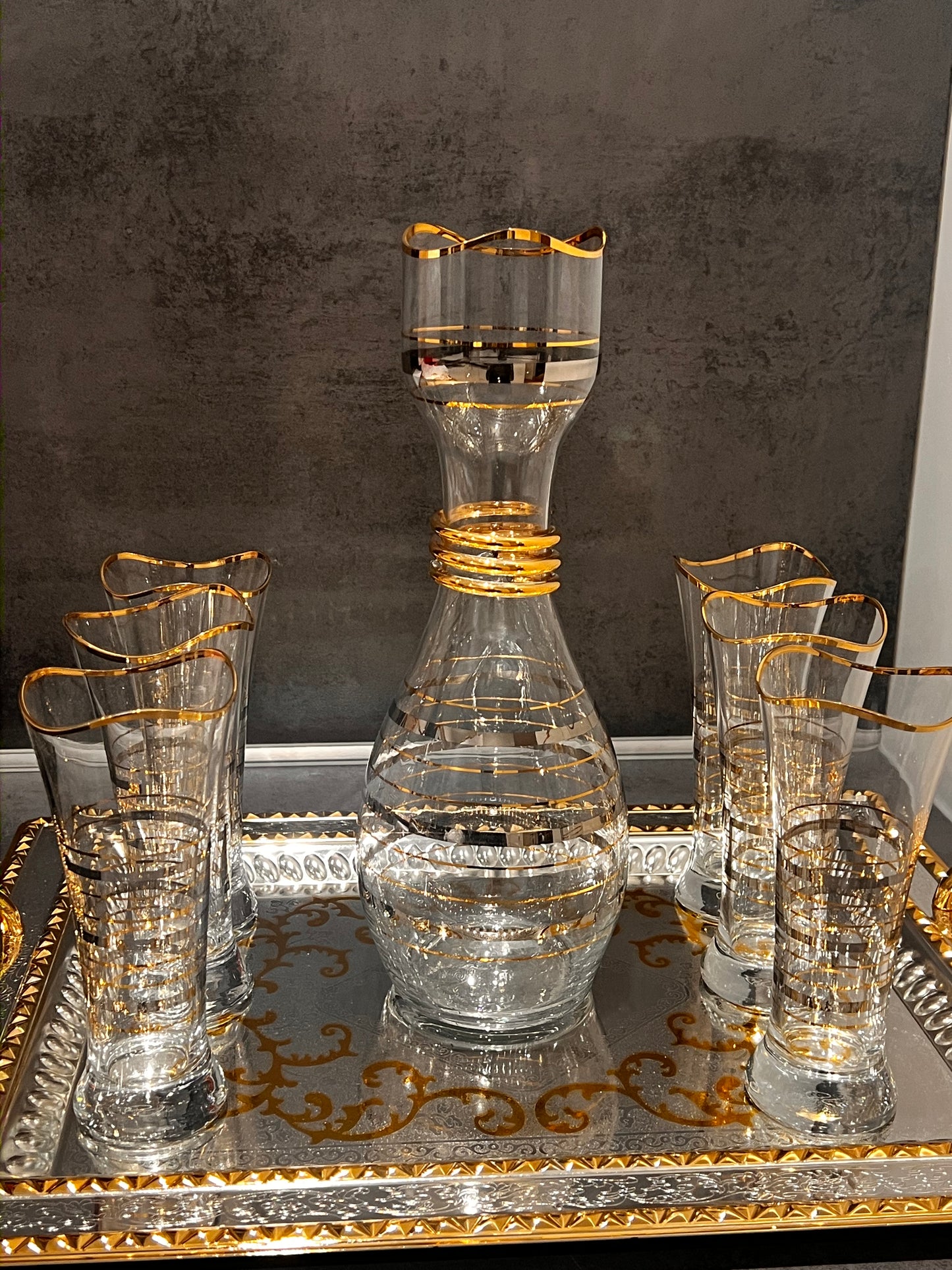 7-piece glass carafe set